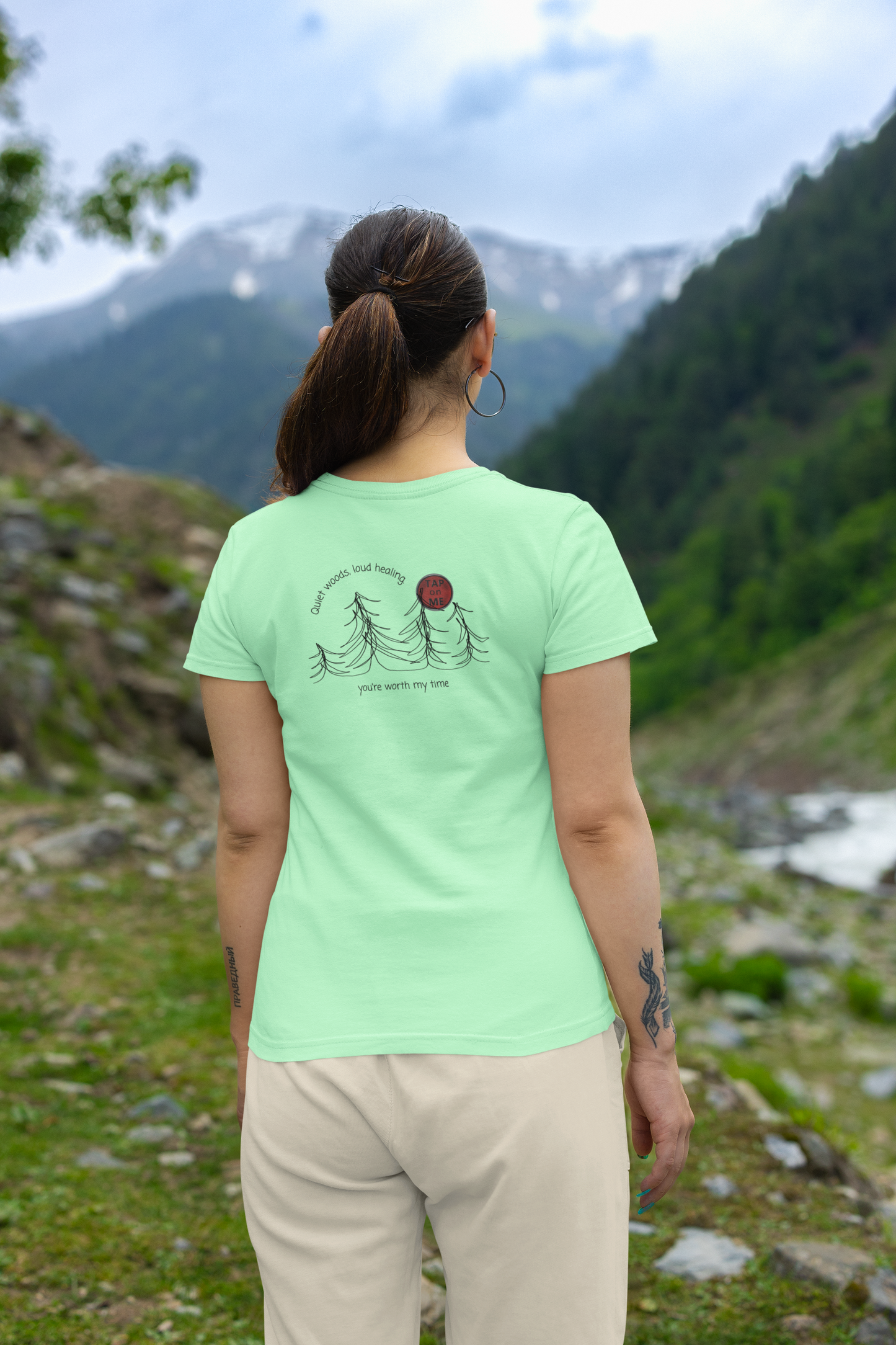 (d12056) Quiet woods, loud healing (forest) short sleeve